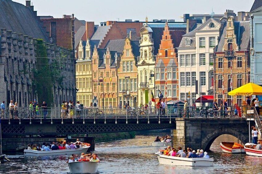 Bruges Small-group Full-day trip by Minivan from Paris