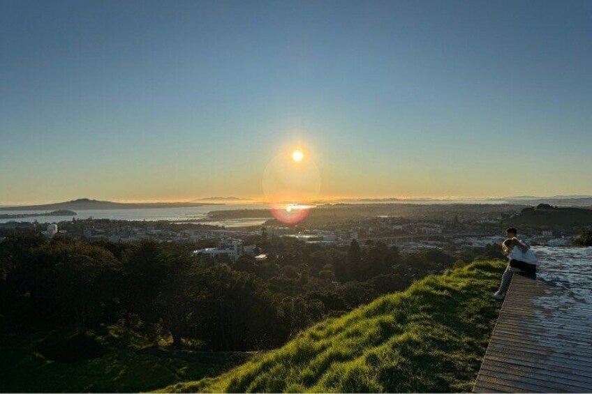 Private Sunrise Tour from Auckland Mount Eden and Hidden Gems