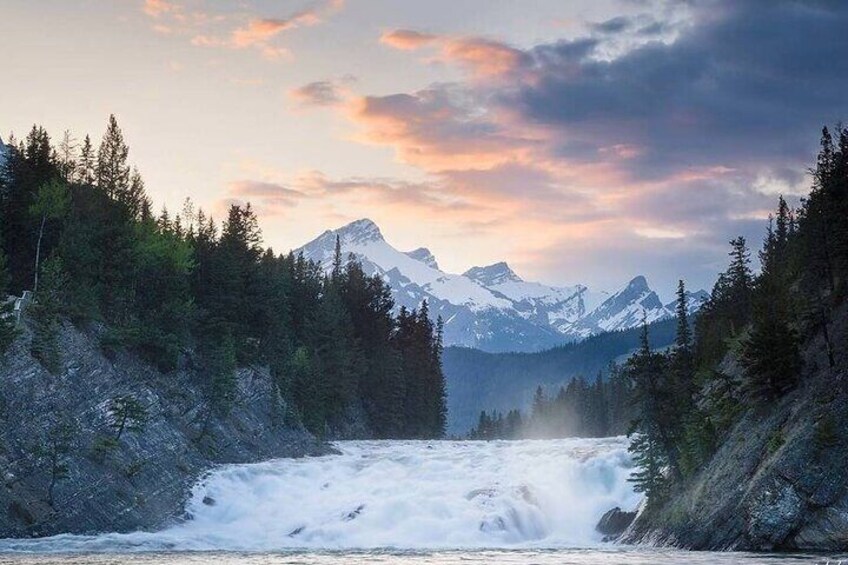 Banff Highlights & Wildlife | Award-Winning Small Group Adventure