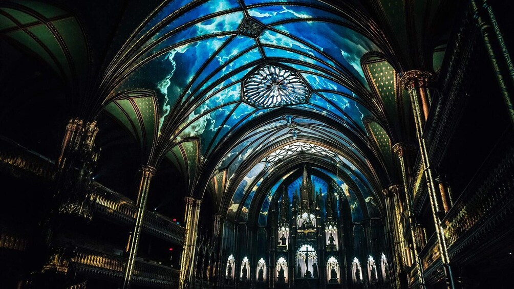 Montreal: Scenic Cruise and AURA Experience at Notre-Dame Basilica