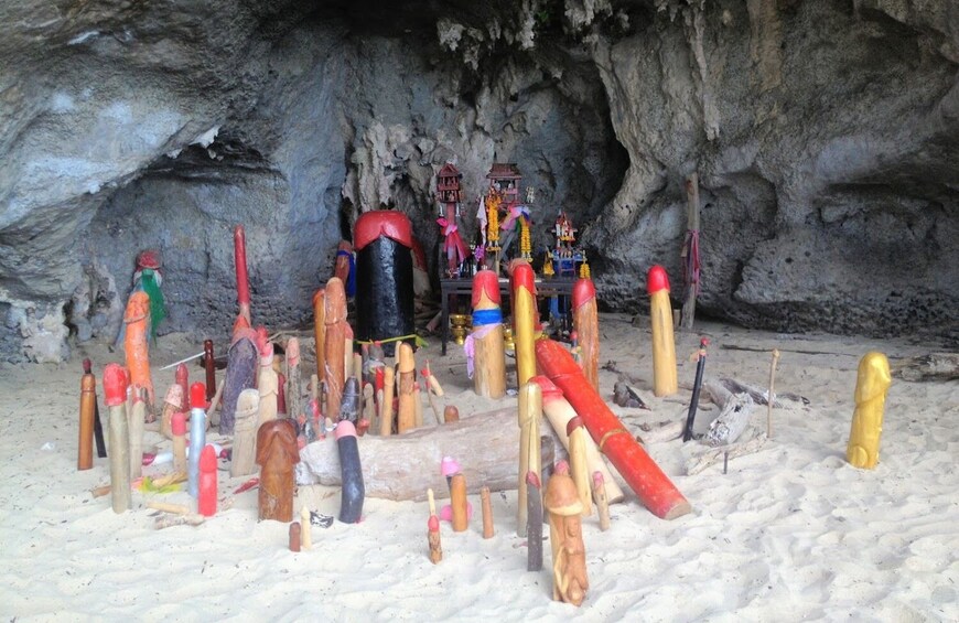 The Krabi 4 Island Tour by Longtailboat