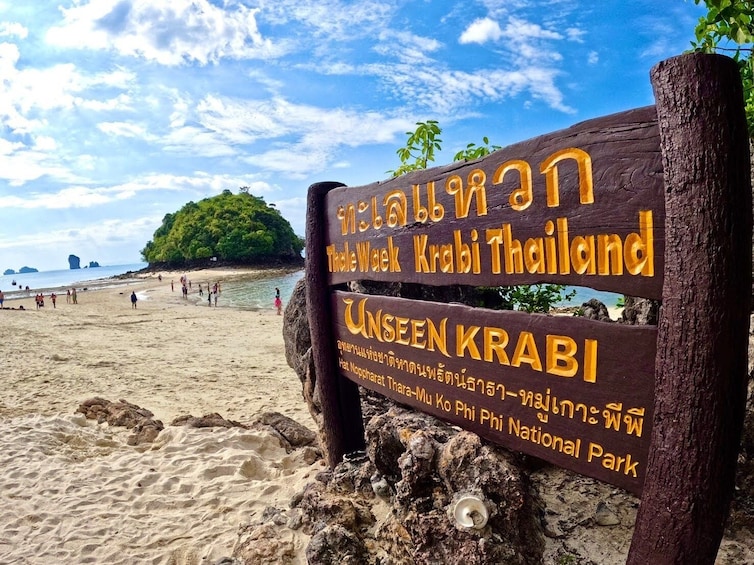 The Krabi 4 Island Tour by Longtailboat