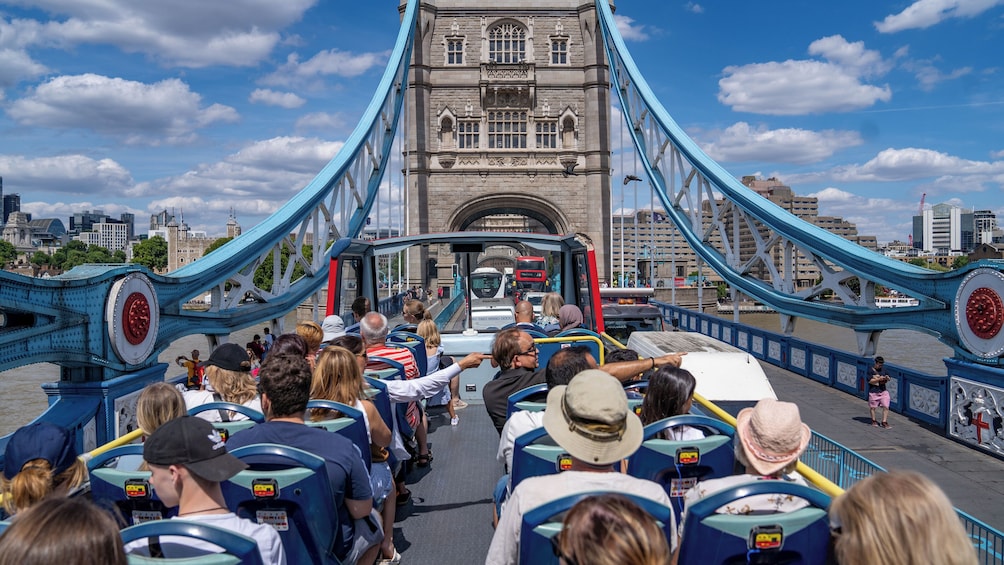 Tootbus Must See London : Hop-on Hop-off & 1 hour cruise