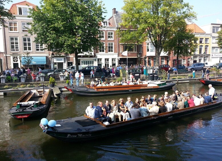 Picture 1 for Activity The Hague: City Canal Cruise