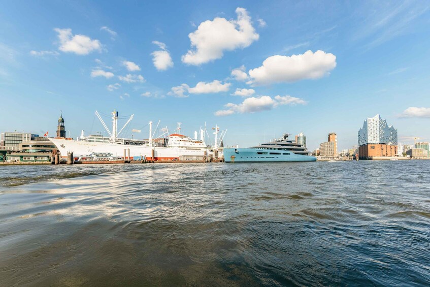 Picture 10 for Activity Hamburg: Harbor Cruise with Wine and Cheese