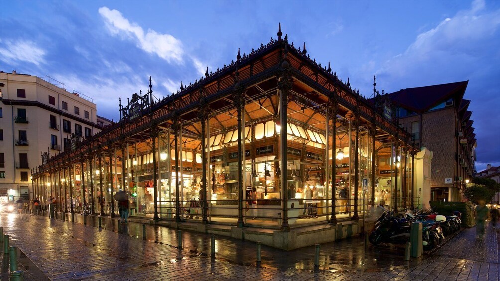 History of Madrid City Center PRIVATE TOUR with Expert Guide