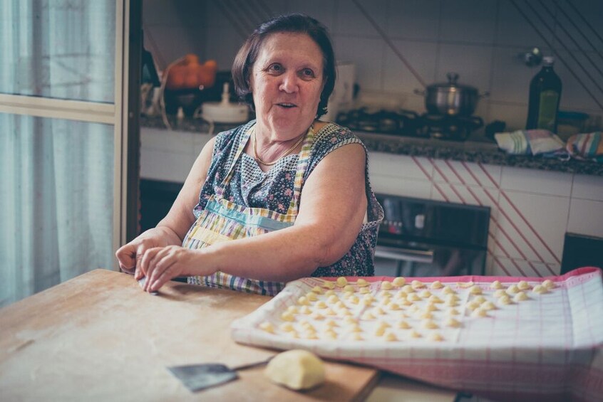 Traditional Home Cooking Class in Lecce 