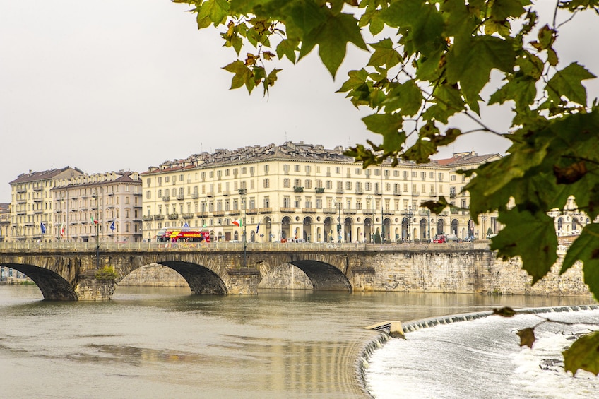 Turin Hop-on Hop-off + Top Attraction Tickets