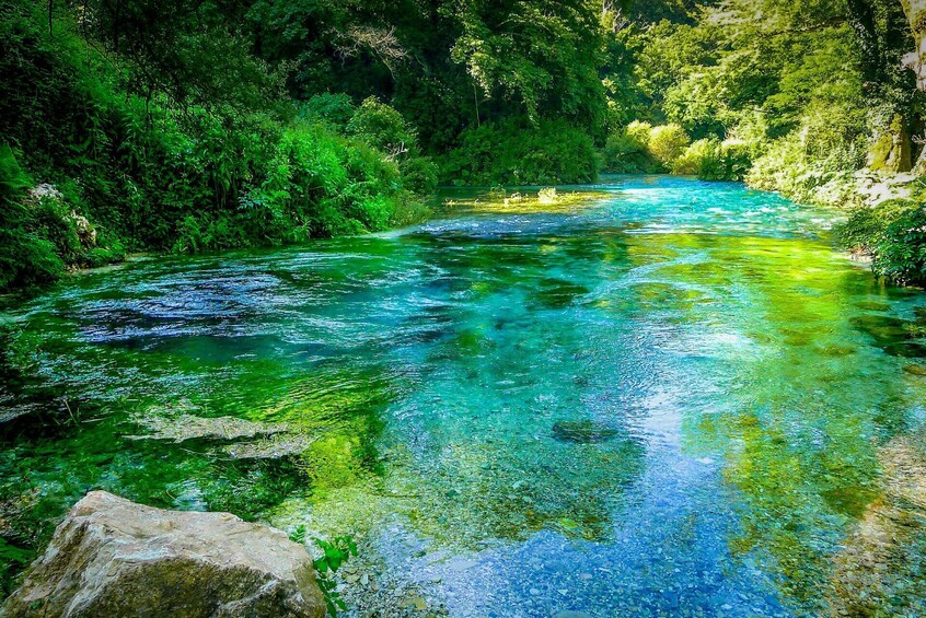 Day trip to the National Park of "Blue Eye" Small Group 