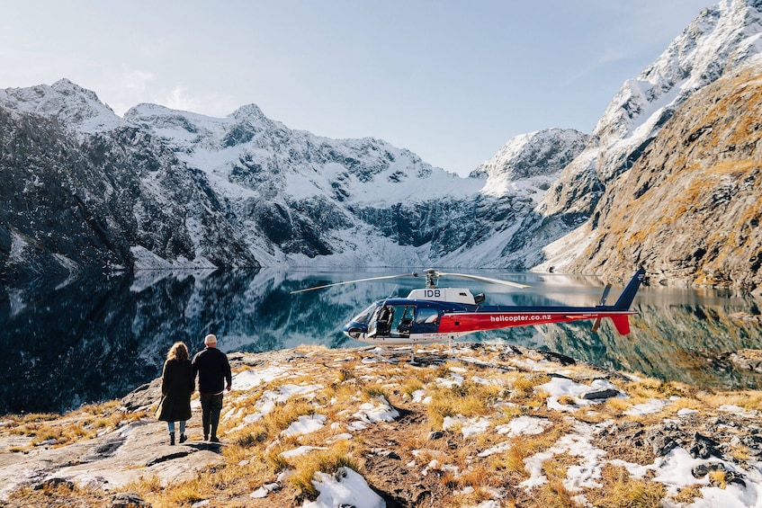 Milford Sound Overflight with 2 Alpine Landings