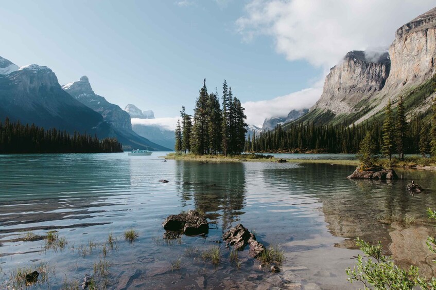 Picture 6 for Activity Jasper National Park: Maligne Lake Cruise With Guide