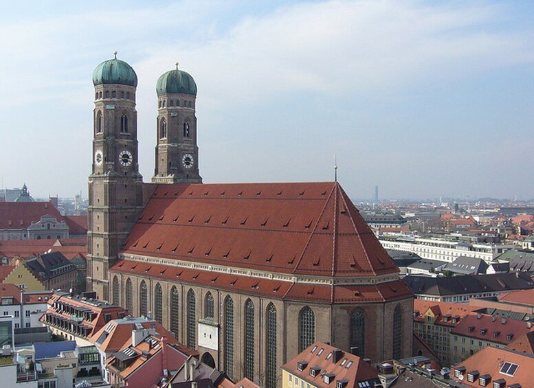 Picture 2 for Activity Munich: Walking Tour Old Town and Viktualienmarkt