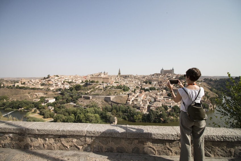 Segovia and Toledo with Cathedral and Alcazar Access