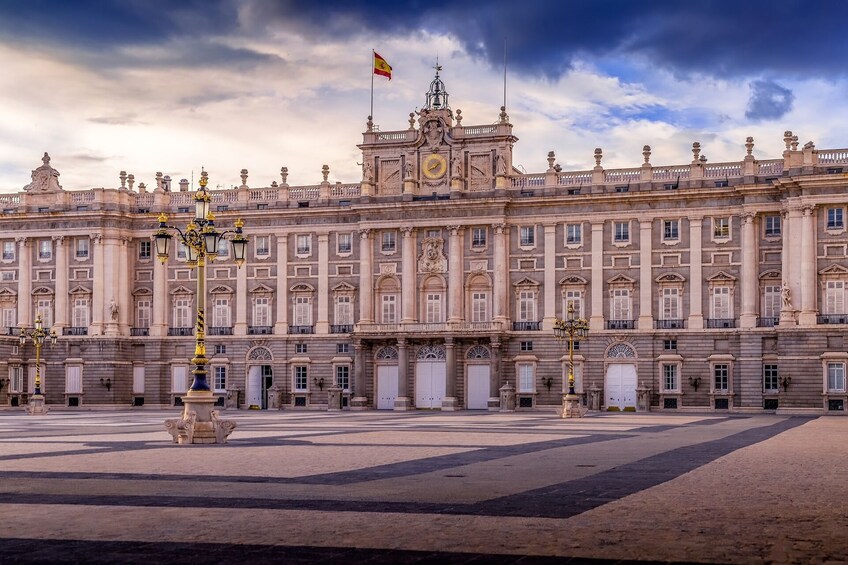 Skip-the-Line with Madrid’s Royal Palace Expert Guided Tour