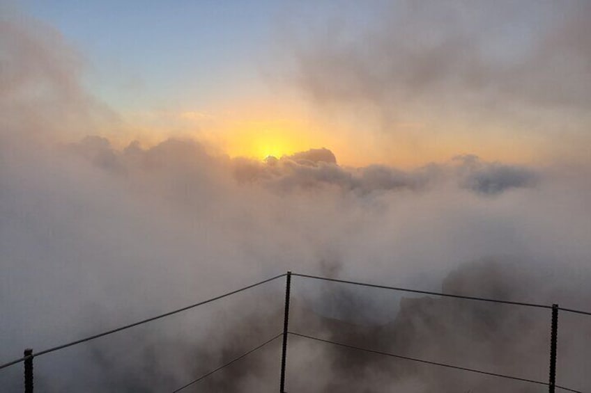 Sunrise in Areeiro Peak Private Tour
