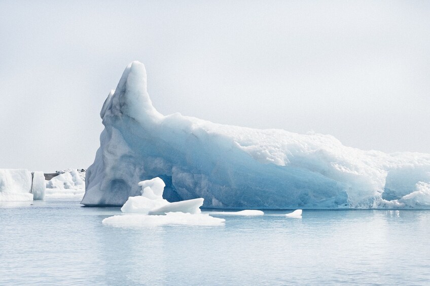 Glacier Lagoon (Jökulsárlón) Full Day Tour
