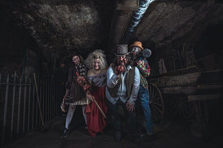 London Bridge Experience and Tombs
