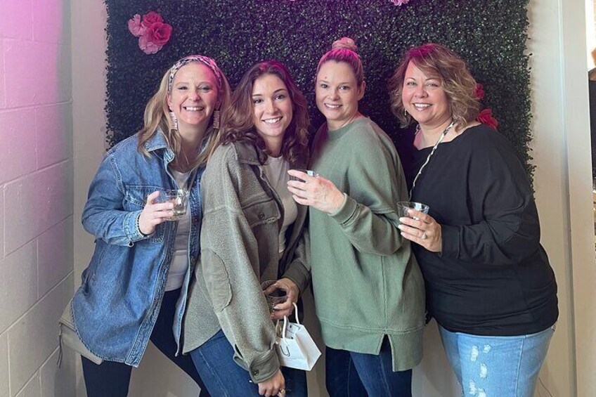 Nashville Sip n’ Shop: Discounts, Wine, Cocktails, Bites, Pics