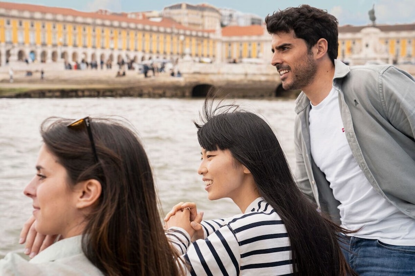 Lisbon 360: Bike, Walk & Boat Morning Tours