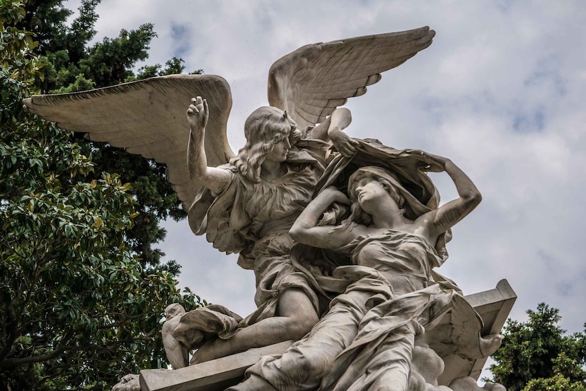 Picture 2 for Activity Buenos Aires: La Recoleta Cemetery Guided Tour in English