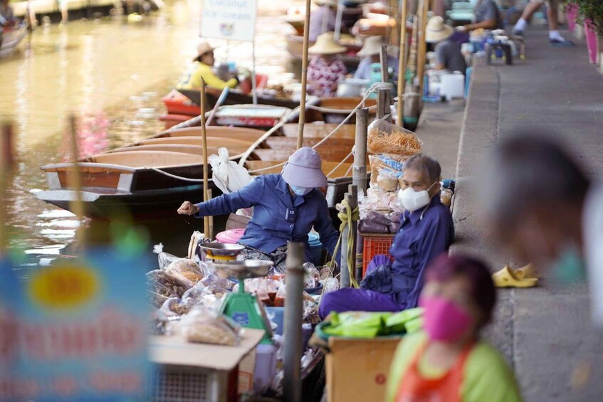 Picture 14 for Activity Bangkok: Maeklong Railway Market and Floating Market Tour