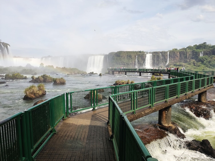 Roundtrip Airport Transfer With Tour to Both Iguazu Falls