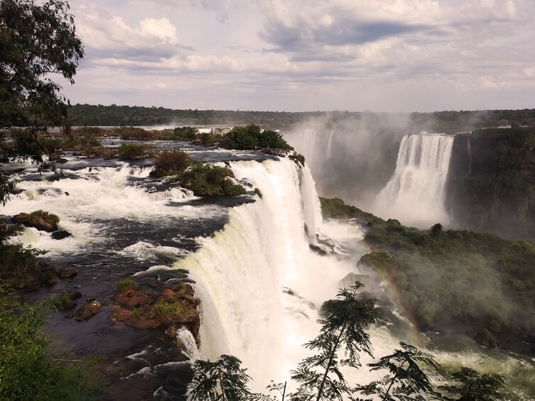 Roundtrip Airport Transfer With Tour to Both Iguazu Falls
