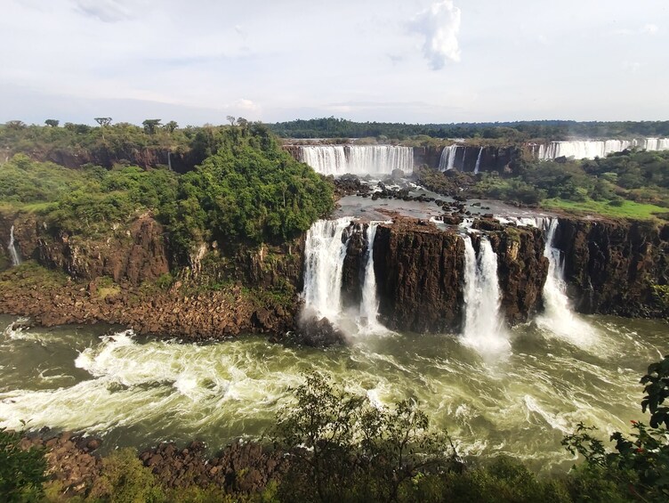 Roundtrip Airport Transfer With Tour to Both Iguazu Falls