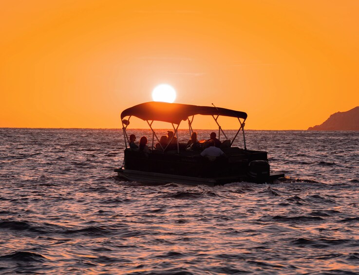 Private Sunset Tour in a Luxury Pontoon 