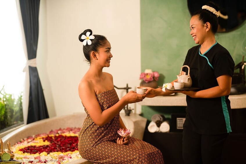 Spa Package 90 minutes in Phnom Penh transfered by tuk tuk