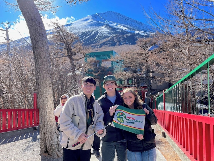Mt Fuji and Hakone 1-Day Tour Return by Bus