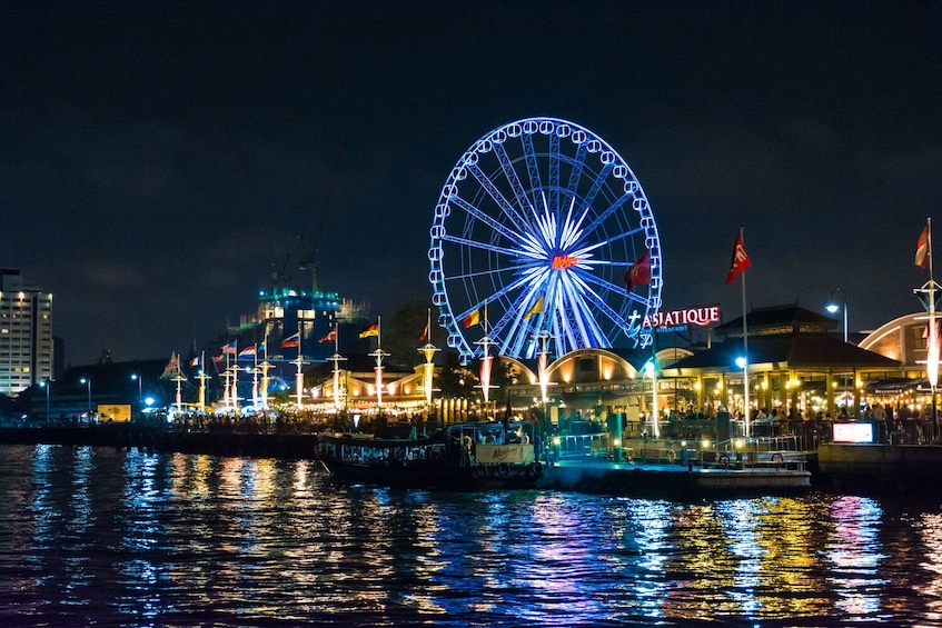 Wonderful Pearl Luxury Dinner Cruise with Live Music & Show