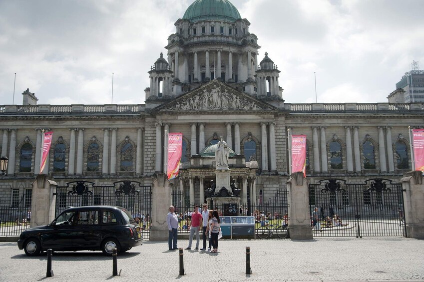 Dublin: Giants Causeway, Dunluce Castle, Dark Hedges and Belfast tour