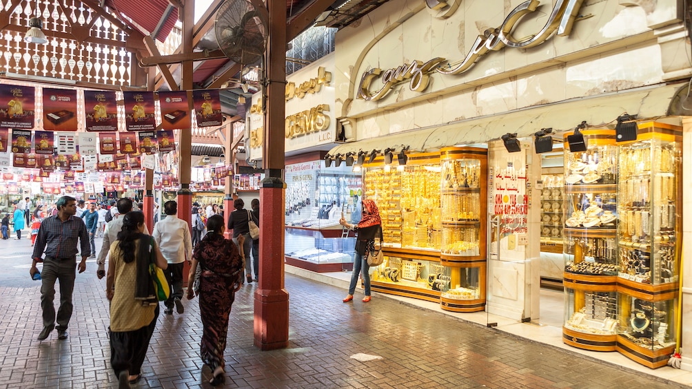 Dubai Old & Modern City Tour with Blue Mosque Visit