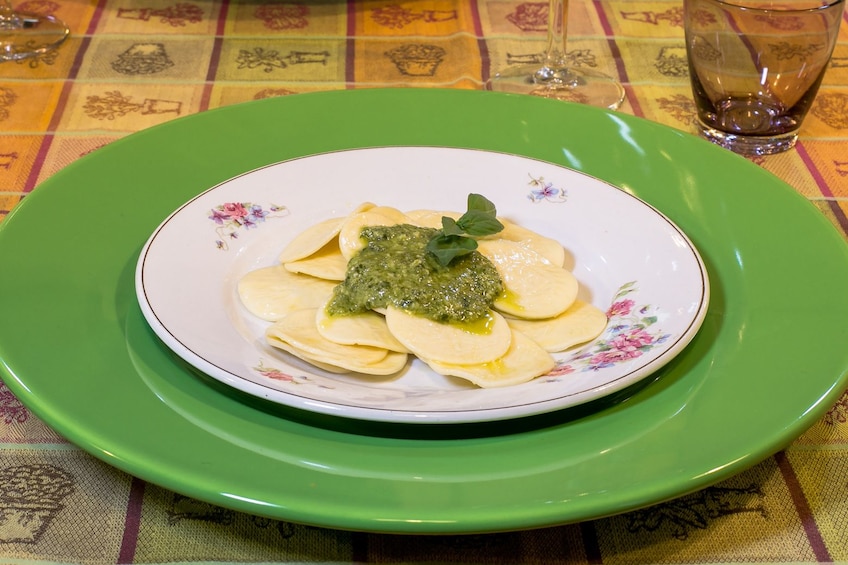 Private Market tour + 4-course Meal in local home in Genoa