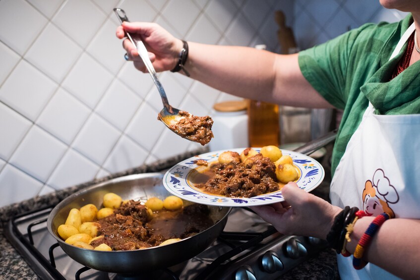 Private Market tour + Cook + Dine in local home in Florence