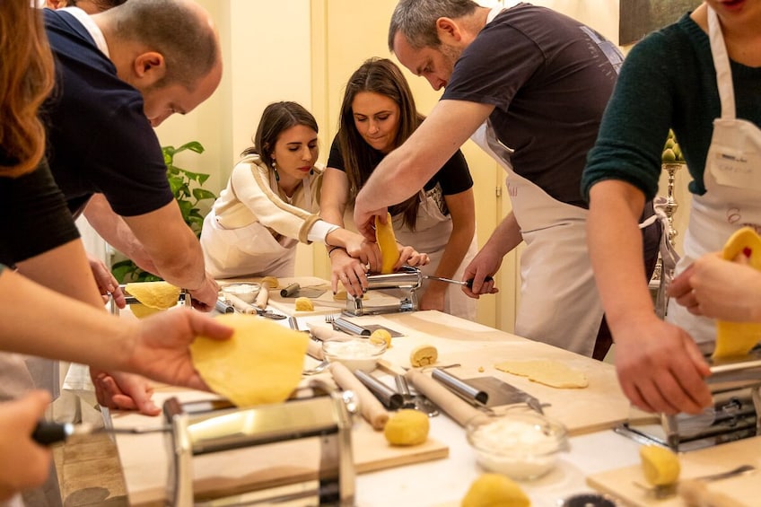 Private cooking class at a Cesarina's home in Florence