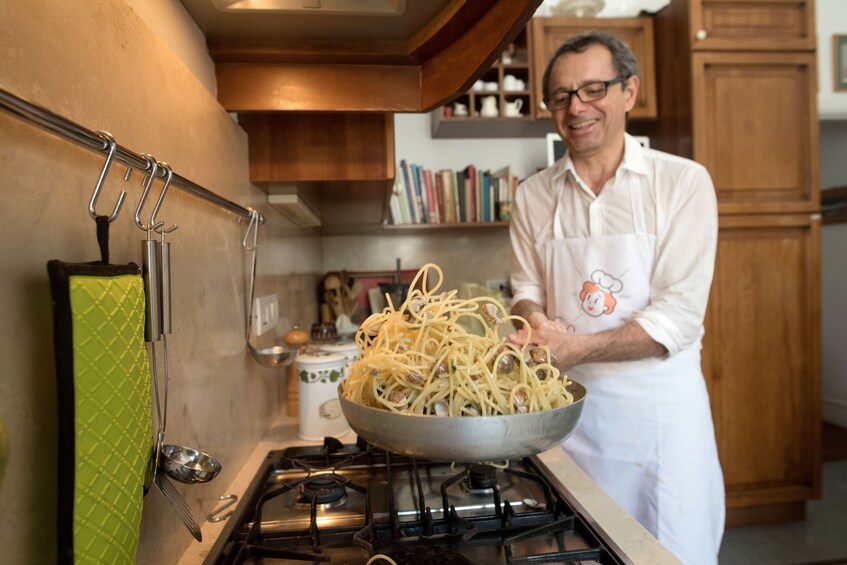 Local Market visit and Dining at a local's home in Naples