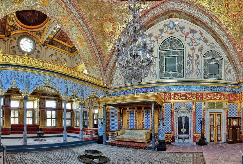 Ottoman Royal Tour at the Topkapi Palace - Skip the Line