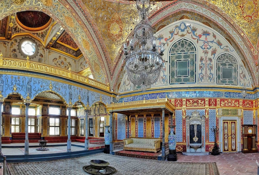 Ottoman Royal Tour at the Topkapi Palace - Skip the Line