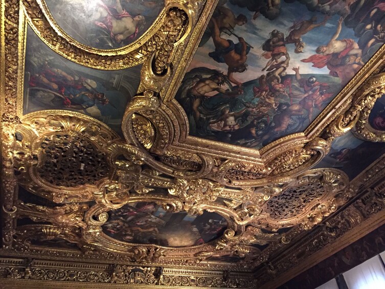 Doge's Palace and Saint Mark's Exclusive Semi-Private Tour