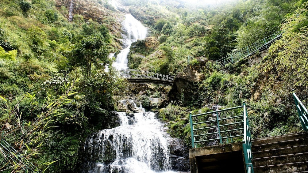 Experience 3 Days Sapa Trekking Tour From Hanoi by Limousine