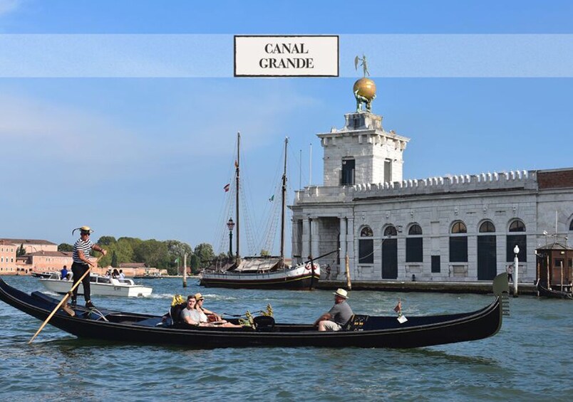 Charming Gondola Ride on Grand Canal