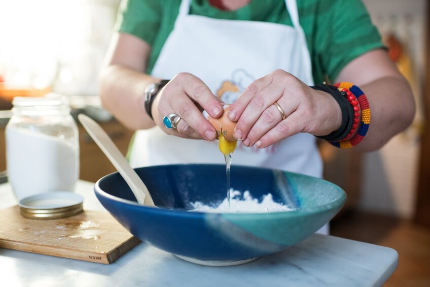 Market, Cook and dine at a Cesarina's home in Pompei