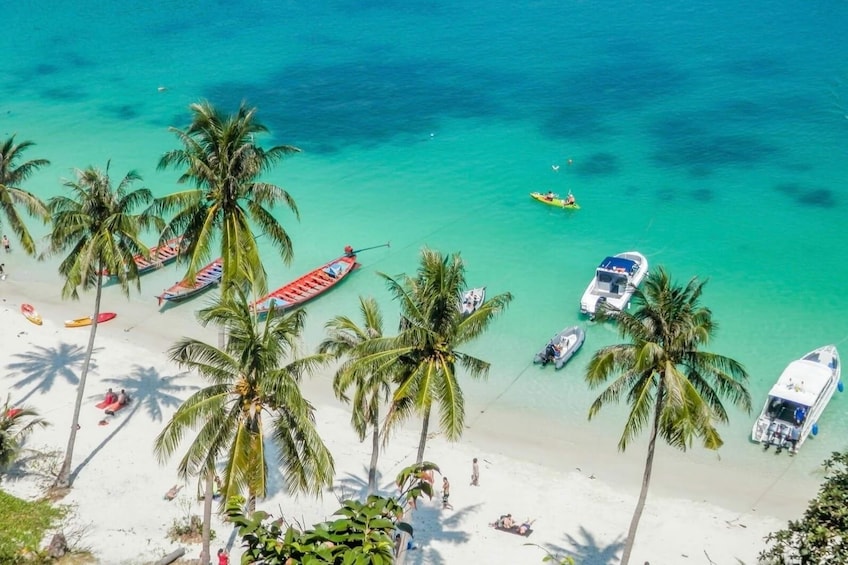 Mu Koh Angthong National Marine Park in Ko Samui, Thailand