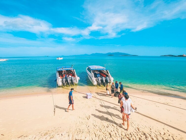 Day Tour to Angthong Marine Park by Insea Speedboat from Koh Samui