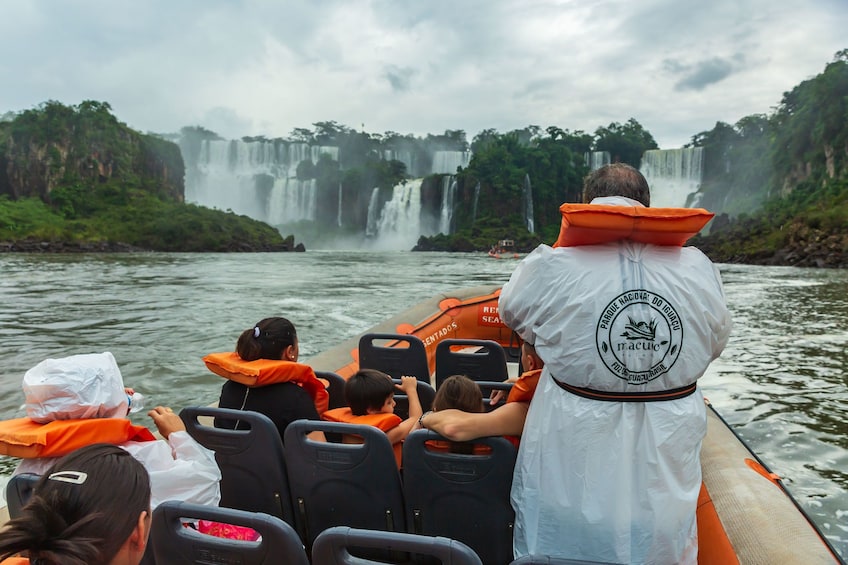 Group touring Iguassu National Park via boat