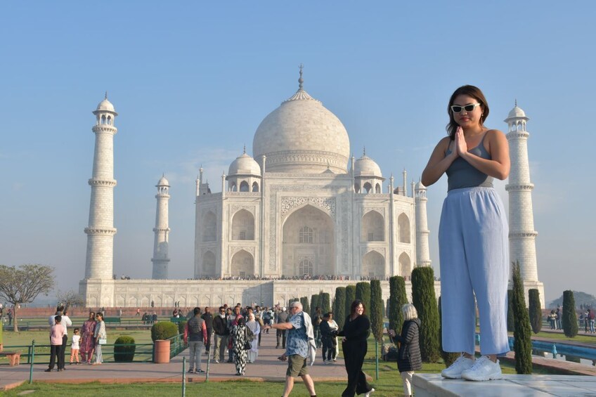 Luxury Taj Mahal Tour With Ranthambore Wildlife Safari From Delhi