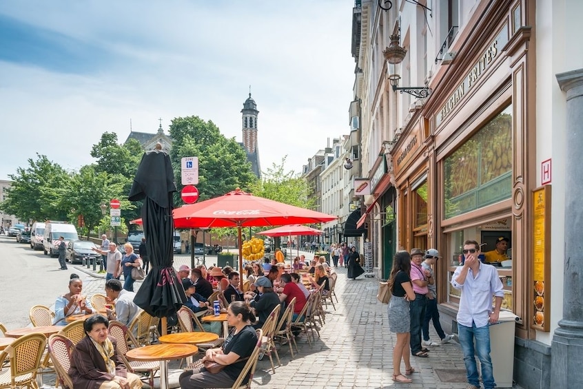 Private & Personalised Full Day in Brussels with a Local