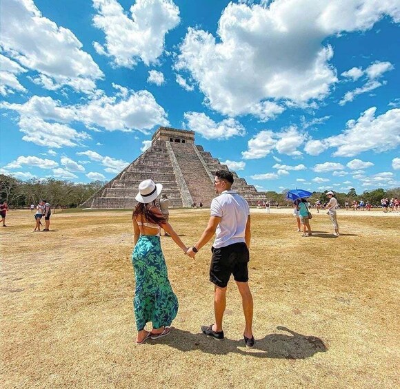 Chichen itza  and  Swim in the Cenote
